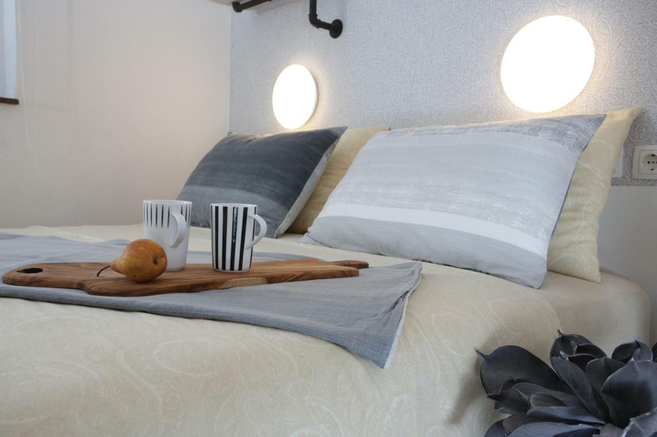 Modern Apartment In Примоштен Экстерьер фото