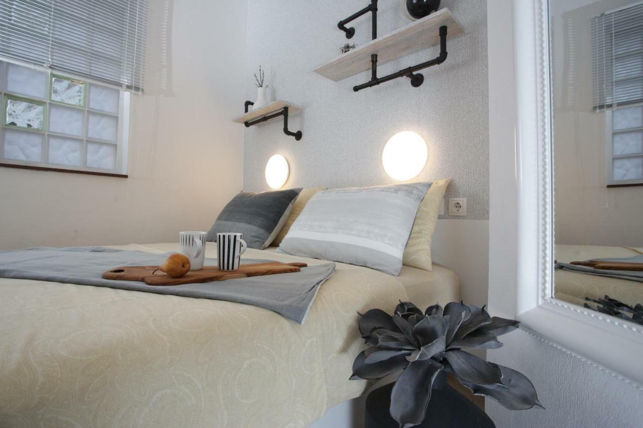 Modern Apartment In Примоштен Экстерьер фото