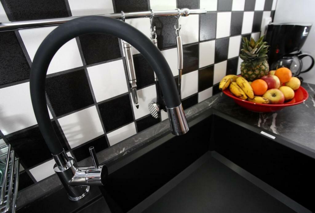 Modern Apartment In Примоштен Экстерьер фото